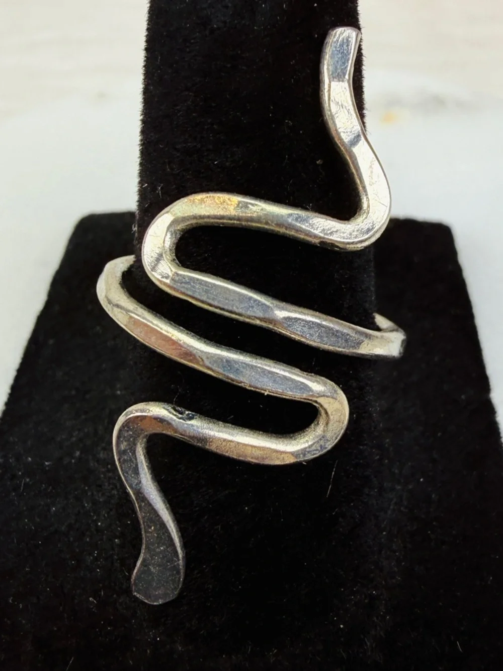 Vintage hammered, Silver Snake Ring size 7 1/4